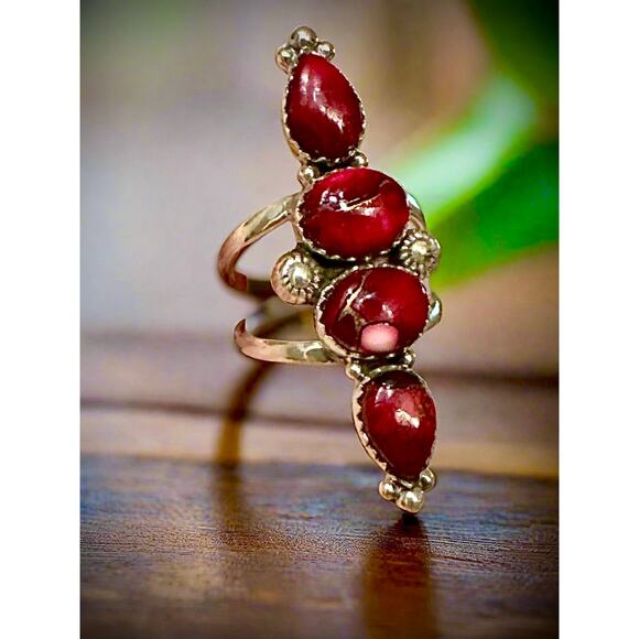 LStunning Red Rose Dahlia Teardrop Four Stone Long Ring Size 8 - Picture 2 of 8
